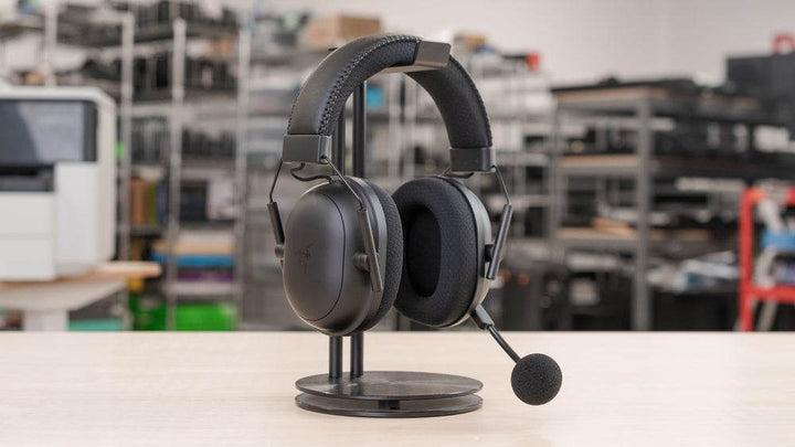 Razer BlackShark V2 Pro Wireless Gaming Headset 2020 Edition Detachable Mic Pro Tuned FPS Profiles 50mm Drivers Noise Isolating Earcups Ultra Soft Memory Foam 70 Hr Battery Life BlueTooth Used Without Box - Wah Gaming Store